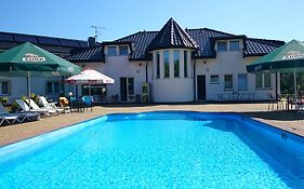 Brydar with Sauna, Swimming Pool&Jacuzzi